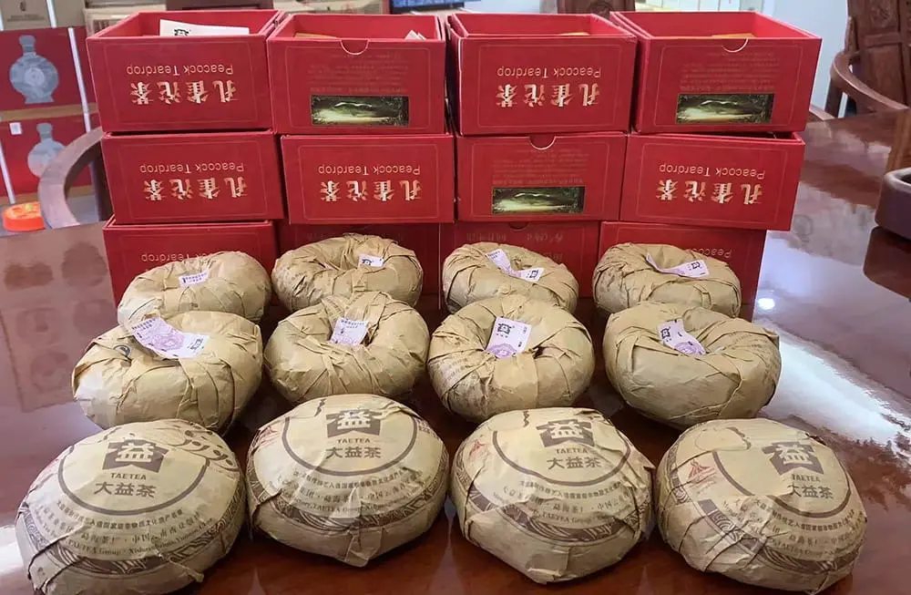张家界回收大益普洱茶2010年生茶熟茶